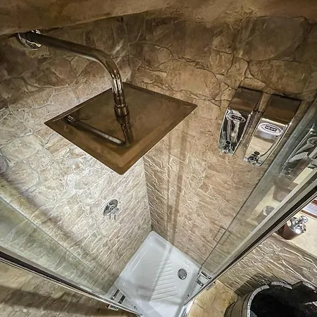 Semesterbostad La Nella Roccia *