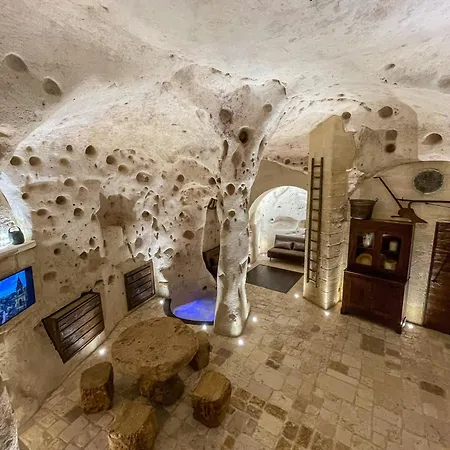 度假居 La Nella Roccia 马泰拉